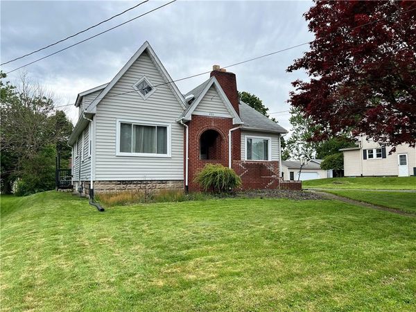 406 Service Ave, Sharon, PA 16146