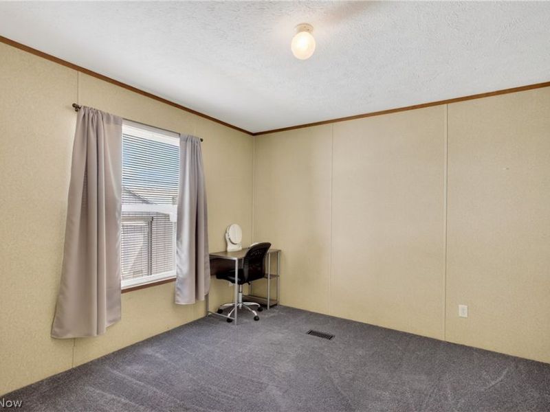 9525 Woodworth Road, Unit A19, North Lima, OH 44452 Photo 10