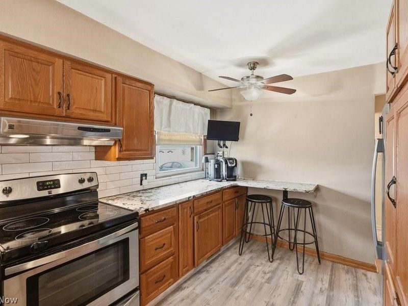 5066 W 6th Street, Brooklyn Heights, OH 44131 Photo 11