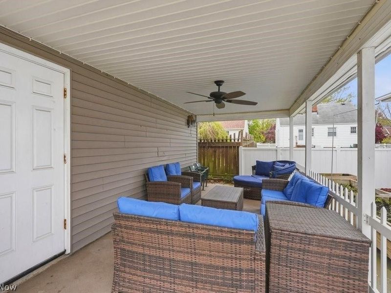 5066 W 6th Street, Brooklyn Heights, OH 44131 Photo 3