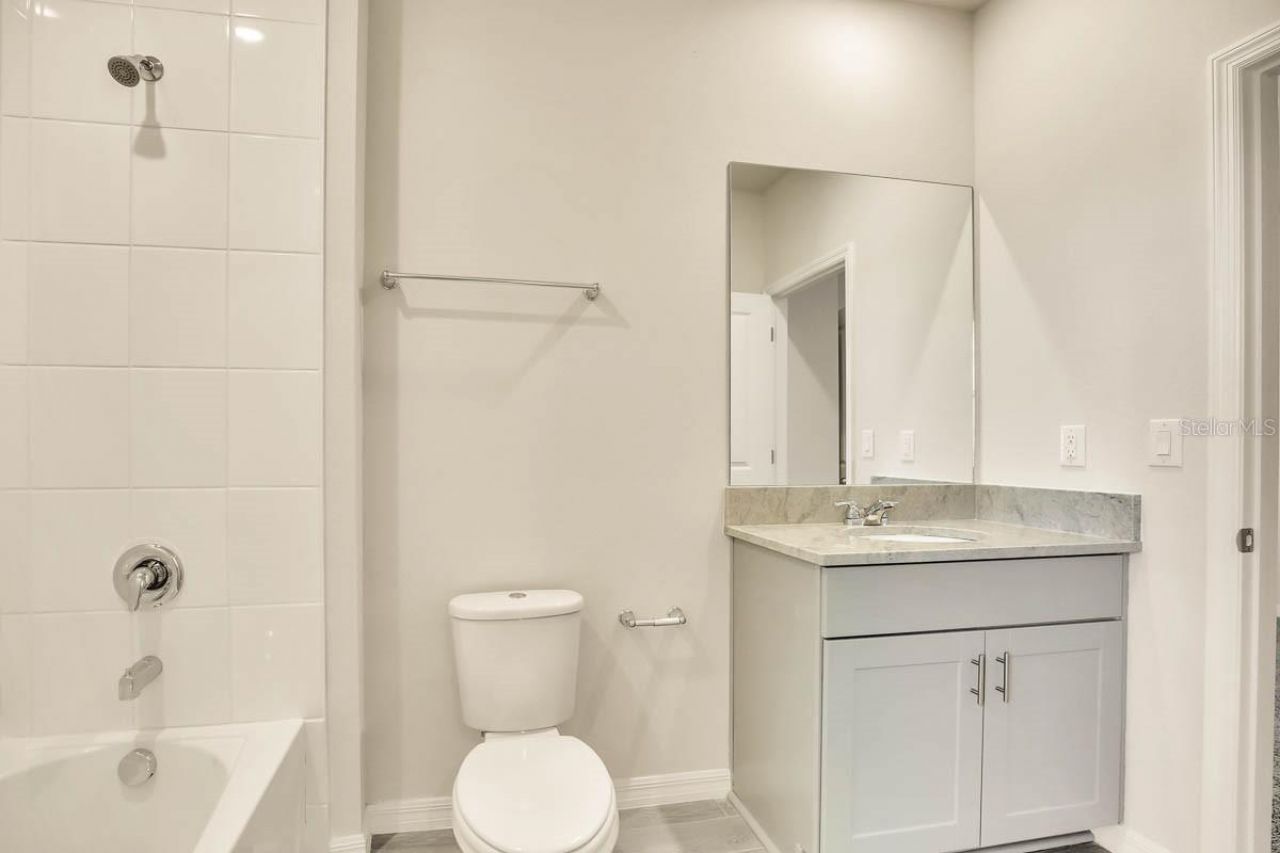1758 Woodleaf Hammock Court, Bradenton, FL 34211 Photo