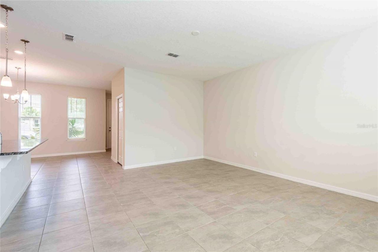 5072 Avalon Park Boulevard, Wesley Chapel, FL 33545 Photo