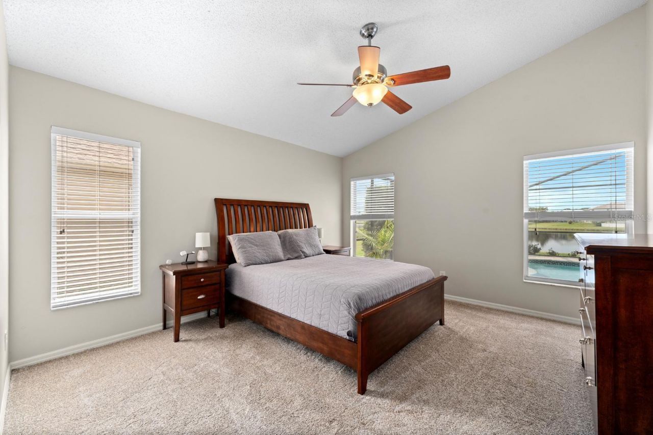 735 NE Addison Drive, Saint Petersburg, FL 33716 Photo
