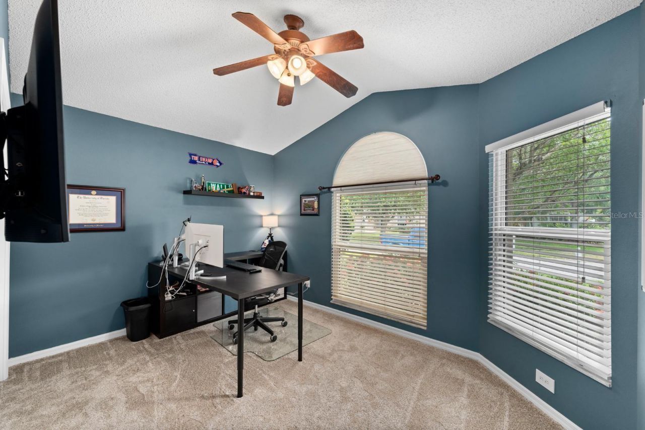 735 NE Addison Drive, Saint Petersburg, FL 33716 Photo