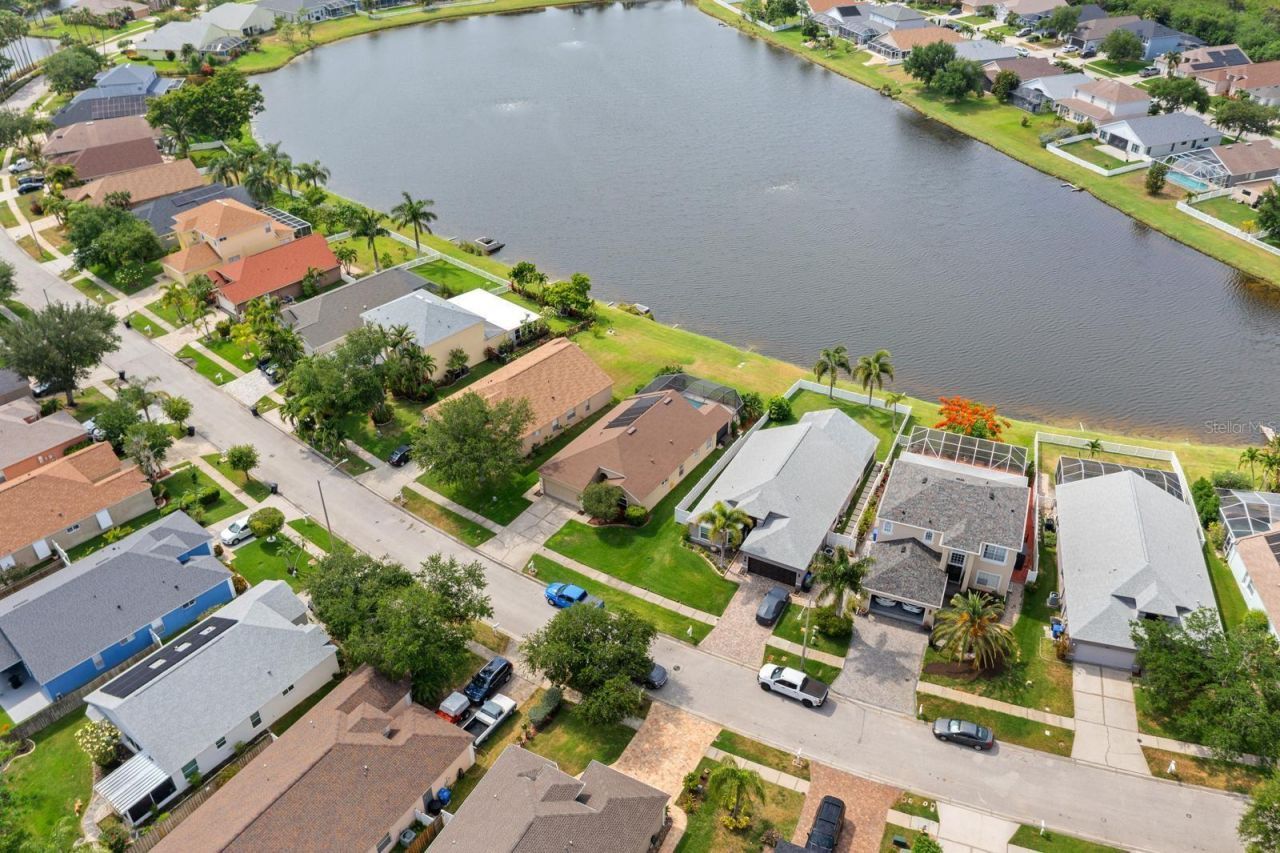 735 NE Addison Drive, Saint Petersburg, FL 33716 Photo