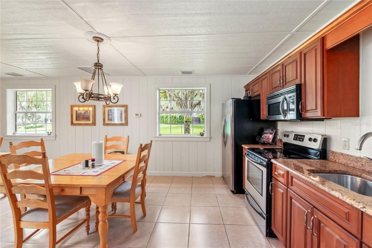 6157 W Highway 329, Reddick, FL 32686 Photo