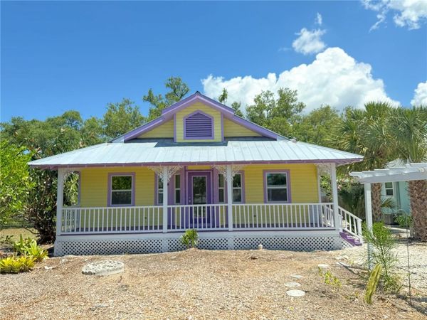 330 PAVONIA ROAD , NOKOMIS, FL 34275