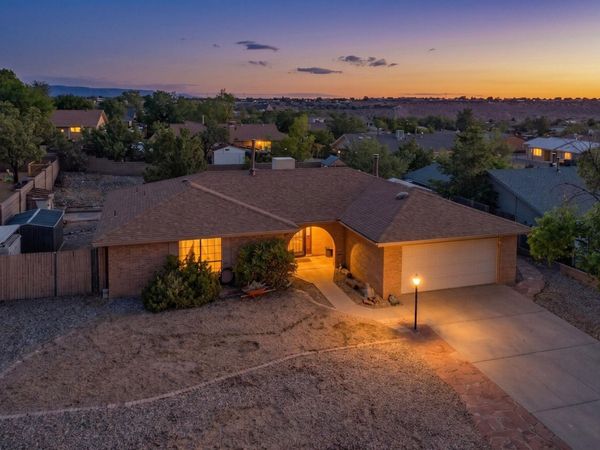 4304 Quartz Drive NE, Rio Rancho, NM 87124