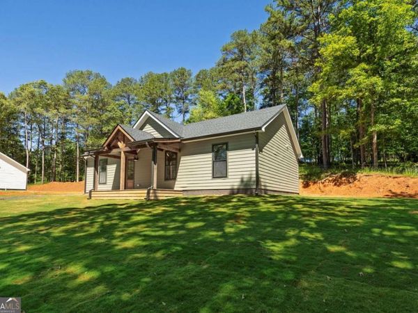 760 Donahoo Road SE, Silver Creek, GA 30173
