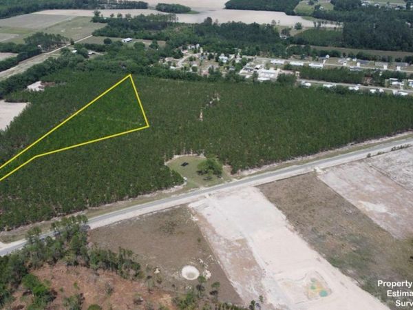 4690 Godwin Road, Blackshear, GA 31516
