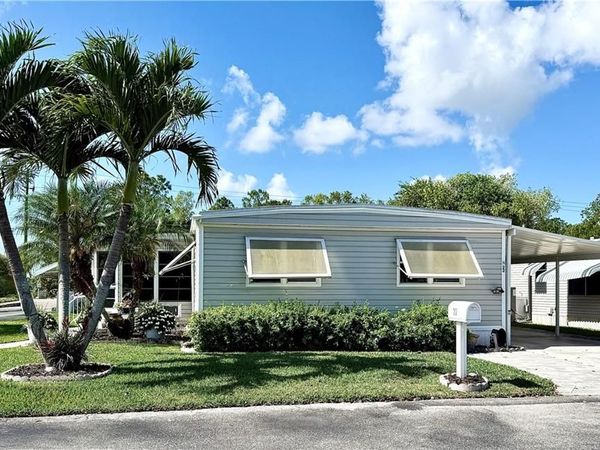 22 Turquoise AVE, Unit 22T, NAPLES, FL 34114