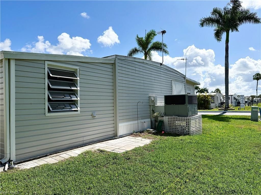 22 Turquoise Ave, Unit 22T, Naples, FL 34114 Photo