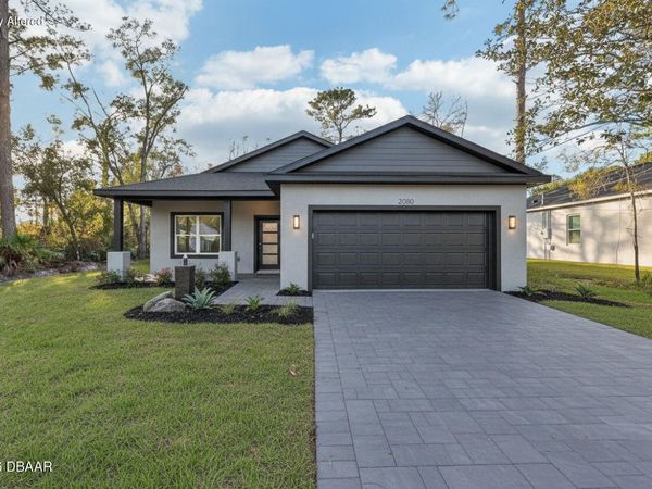 1885 9th Avenue, DeLand, FL 32724