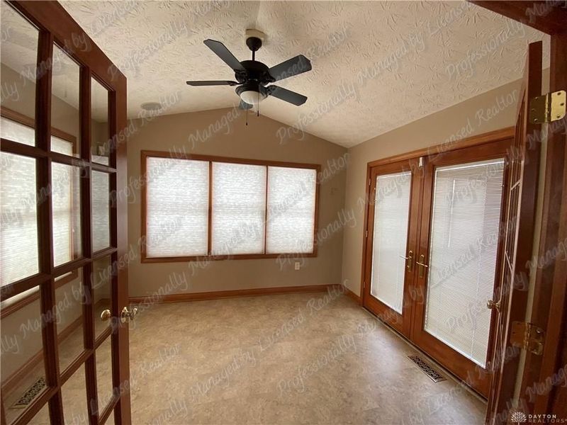6353 Charlotte Court, Huber Heights, OH 45424 Photo 15