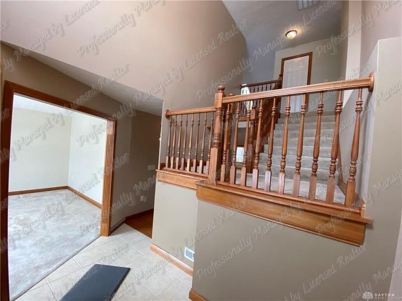 6353 Charlotte Court, Huber Heights, OH 45424 Photo 4