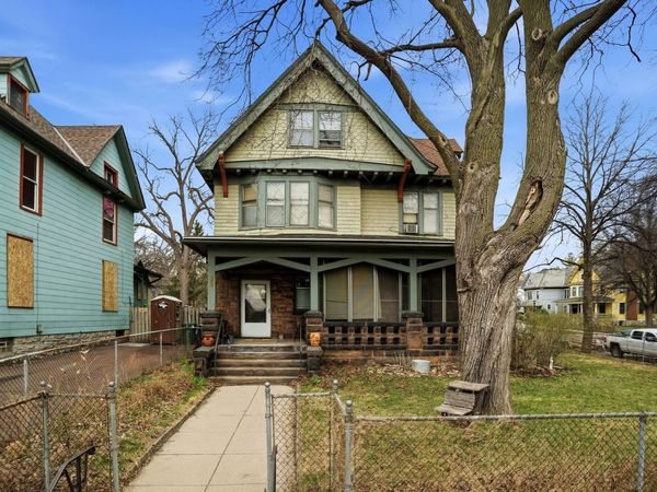 352 Bates Avenue, Saint Paul, MN 55106