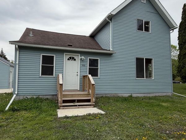 506 E Mondale Street, Elmore, MN 56027