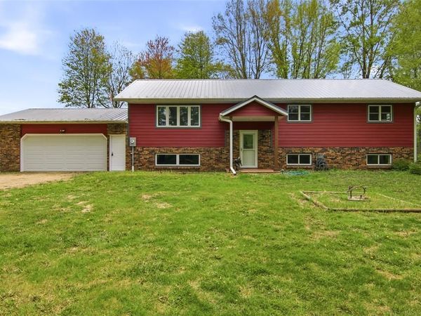 1237 County Road N, Roberts, WI 54023