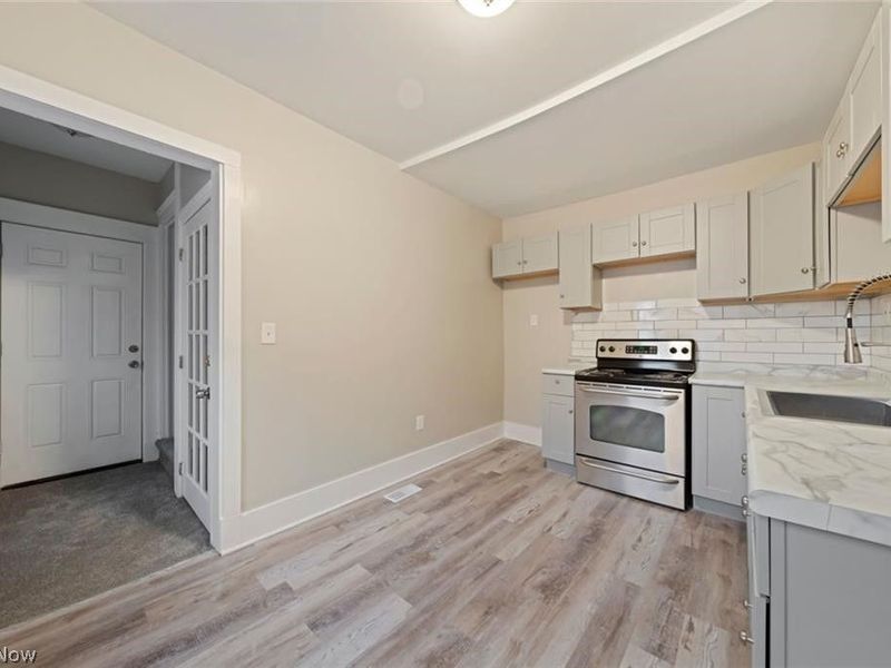 2016 W 85th Street, Cleveland, OH 44102 Photo 7