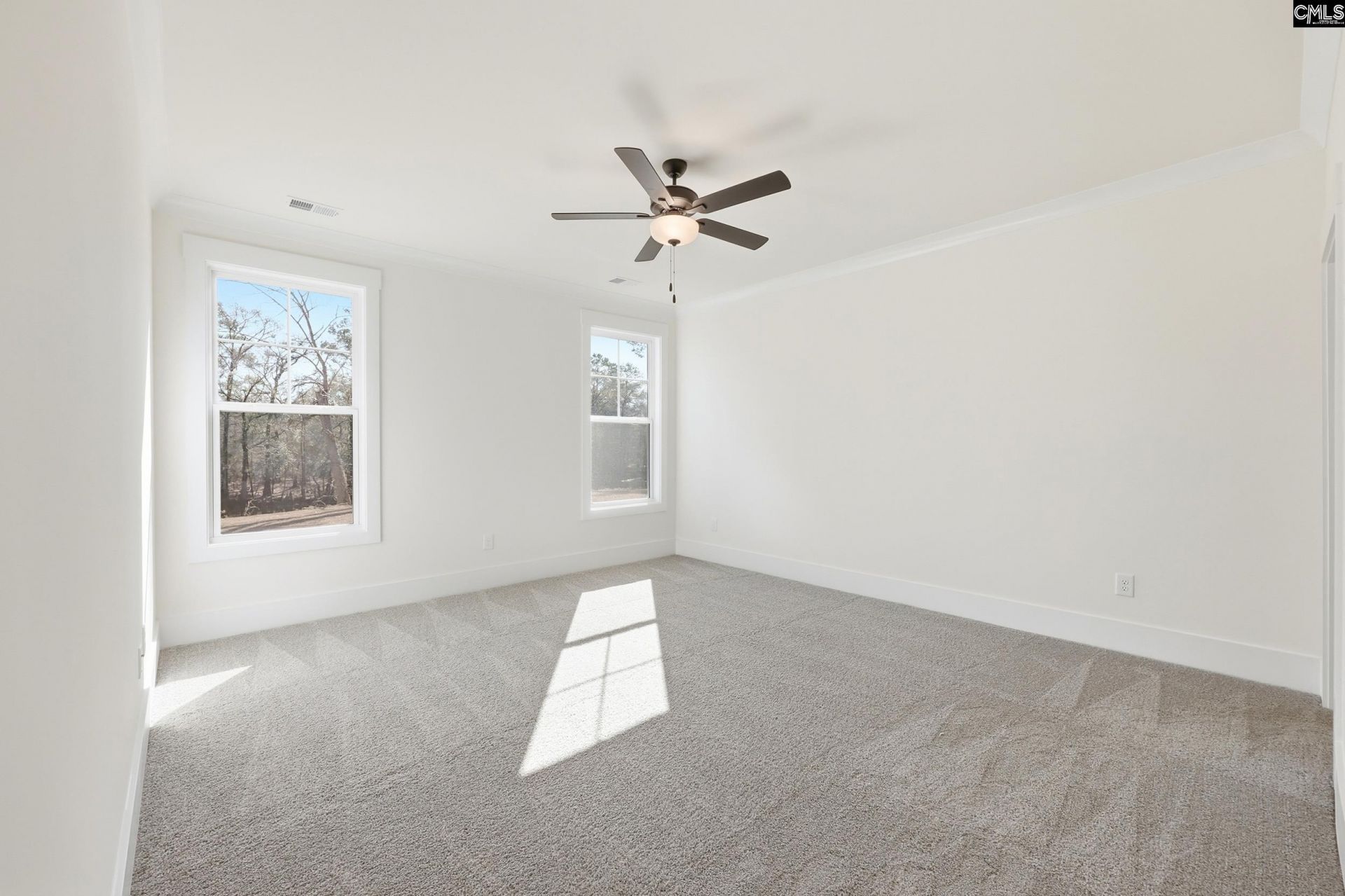 2031 Allan Crest Road Photo 13