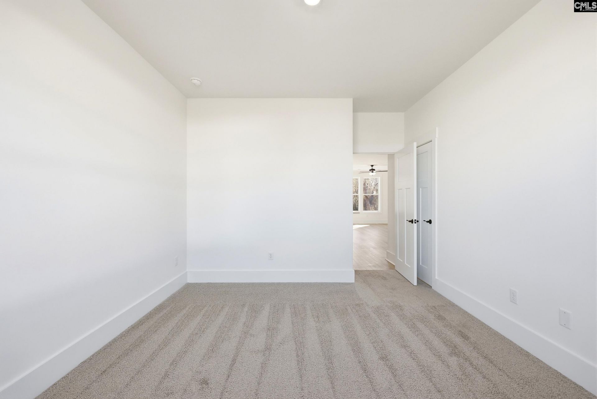 2031 Allan Crest Road Photo 19