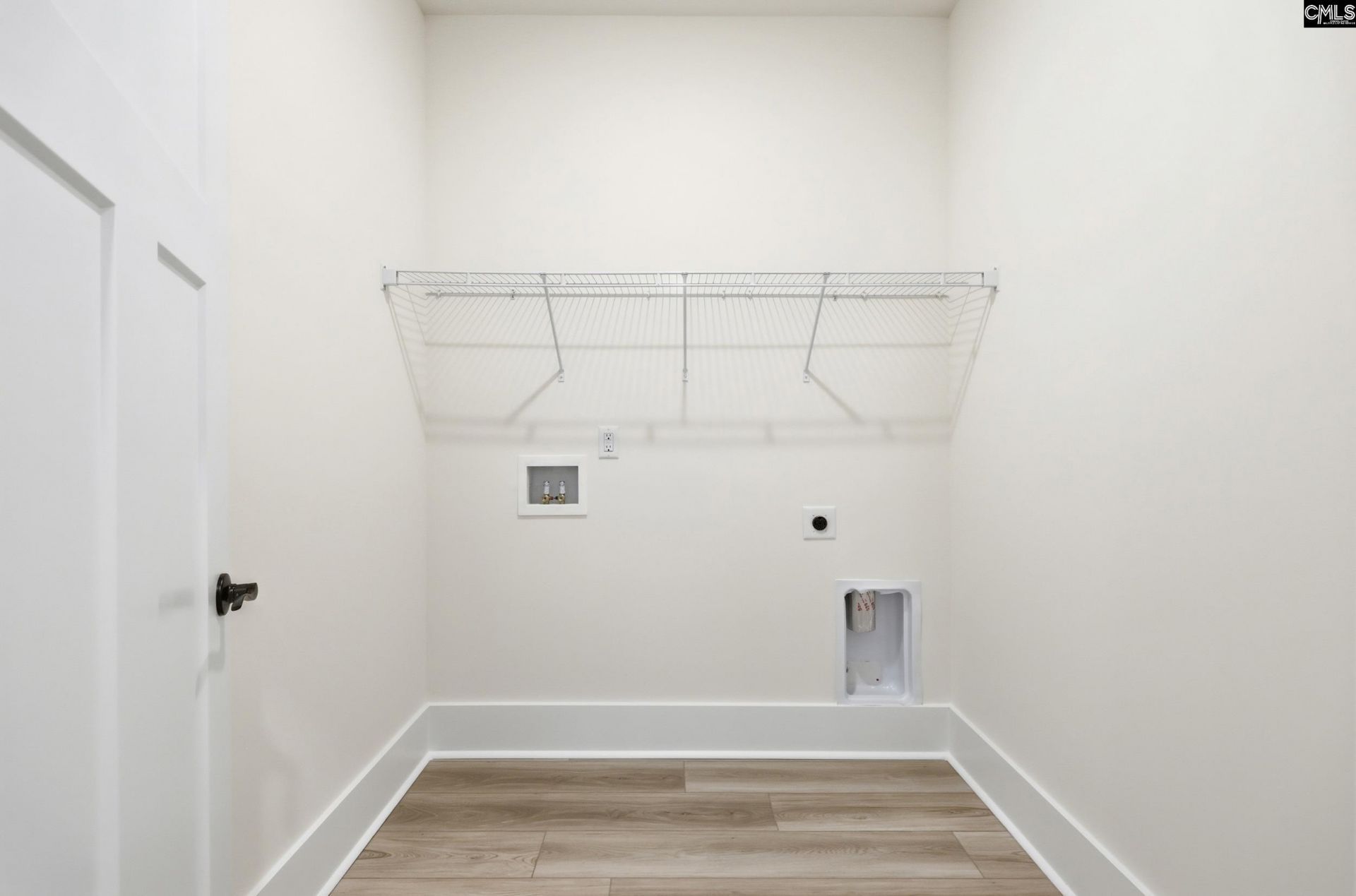 2031 Allan Crest Road Photo 24