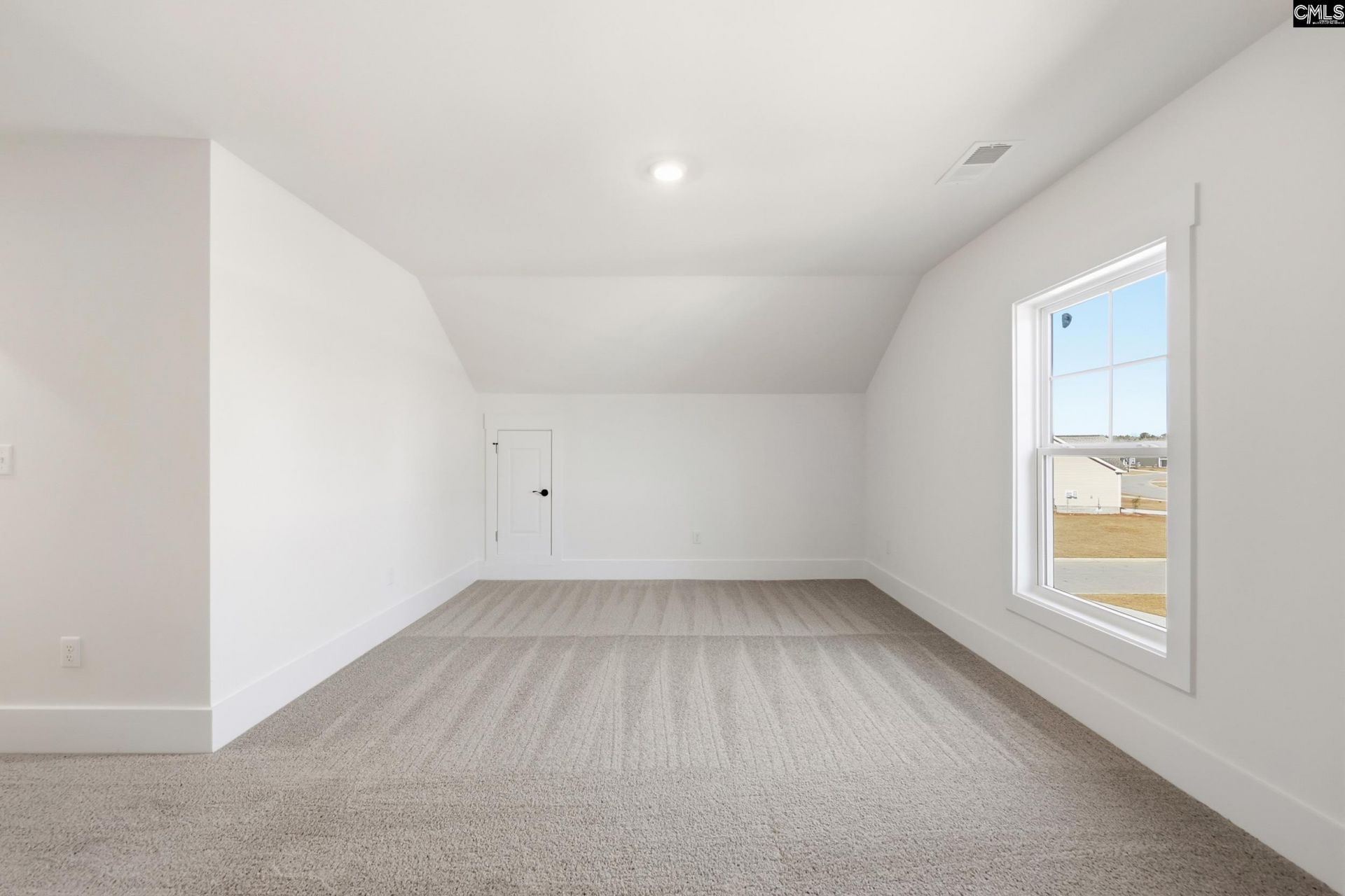 2031 Allan Crest Road Photo 27
