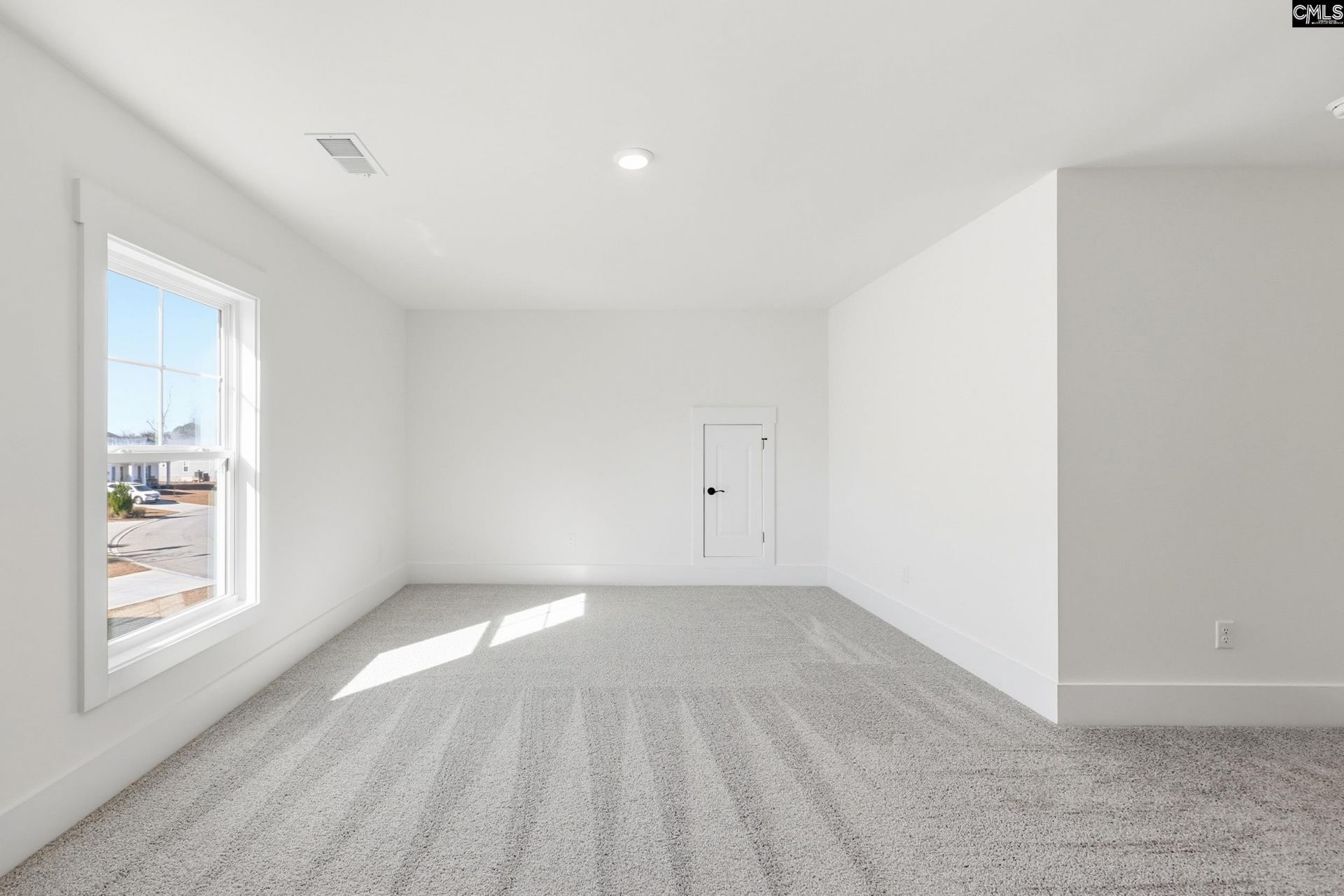 2031 Allan Crest Road Photo 31