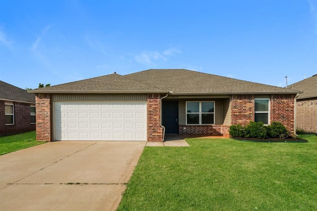 10748 SW 23rd Place, Yukon, OK 73099 Main Photo