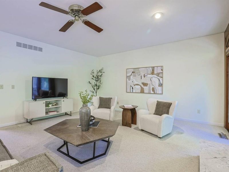 9177 Pinewood Drive, Loveland, OH 45140 Photo 13