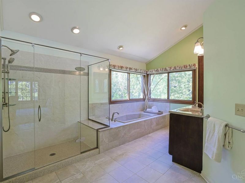 9177 Pinewood Drive, Loveland, OH 45140 Photo 29