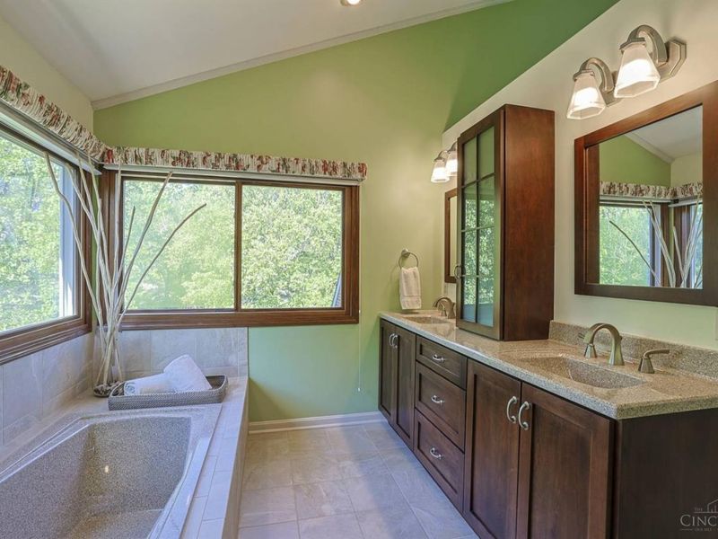 9177 Pinewood Drive, Loveland, OH 45140 Photo 30