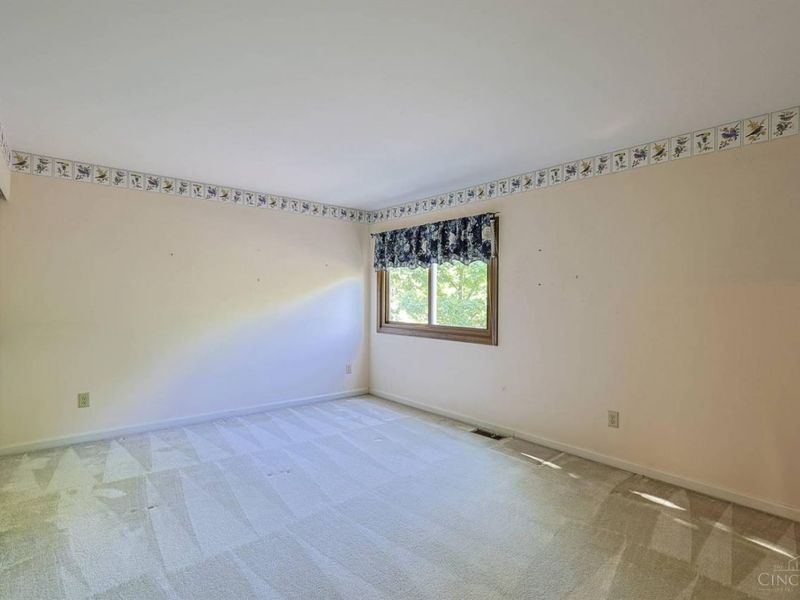 9177 Pinewood Drive, Loveland, OH 45140 Photo 33