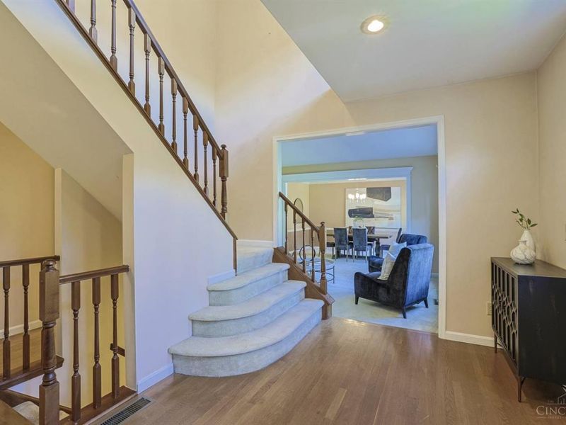 9177 Pinewood Drive, Loveland, OH 45140 Photo 6