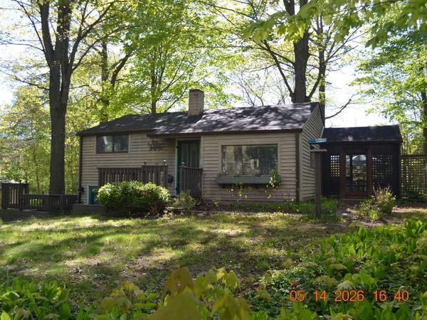 6446 Harrison Street, Coloma, MI 49038