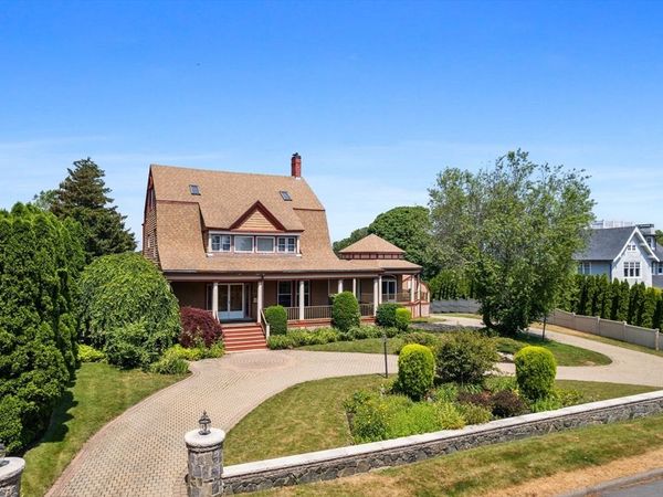 372 Ocean Avenue, Marblehead, MA 01945