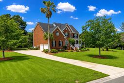 3379 Shagbark Circle photo 4