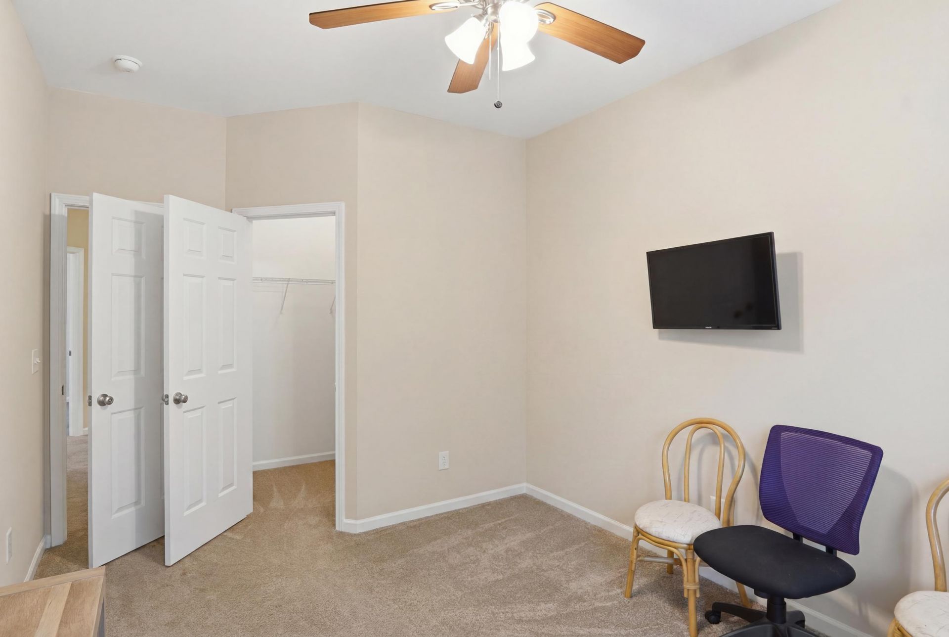 8646 Coppergrove Drive Photo 37