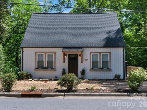 706 Elk Spur Street , Elkin, NC 28621