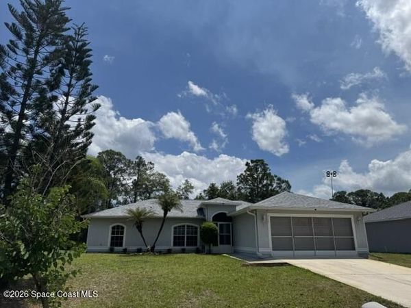 710 Avalon Street SE , Palm Bay, FL 32909