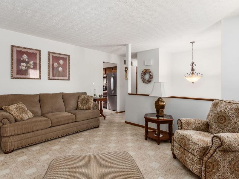 2405 Dorothy Lane, Grove City, OH 43123 Photo 8
