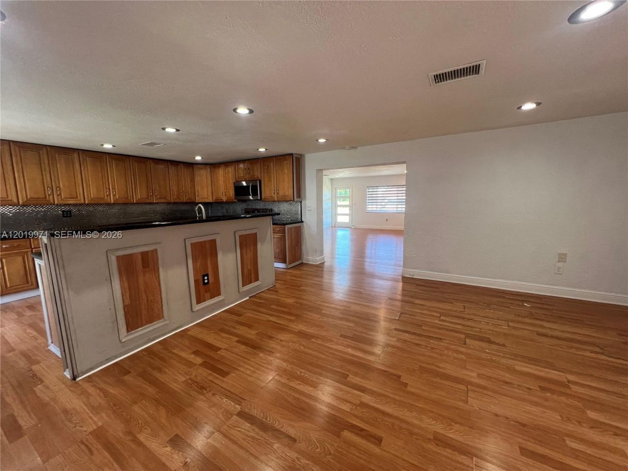 2860 NW 207th St , Miami Gardens, FL 33056 Photo
