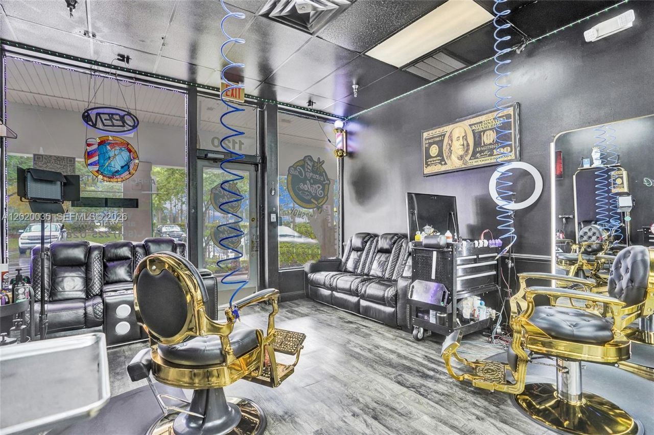 1120 Royal Palm Beach , Royal Palm Beach, FL 33411 Photo