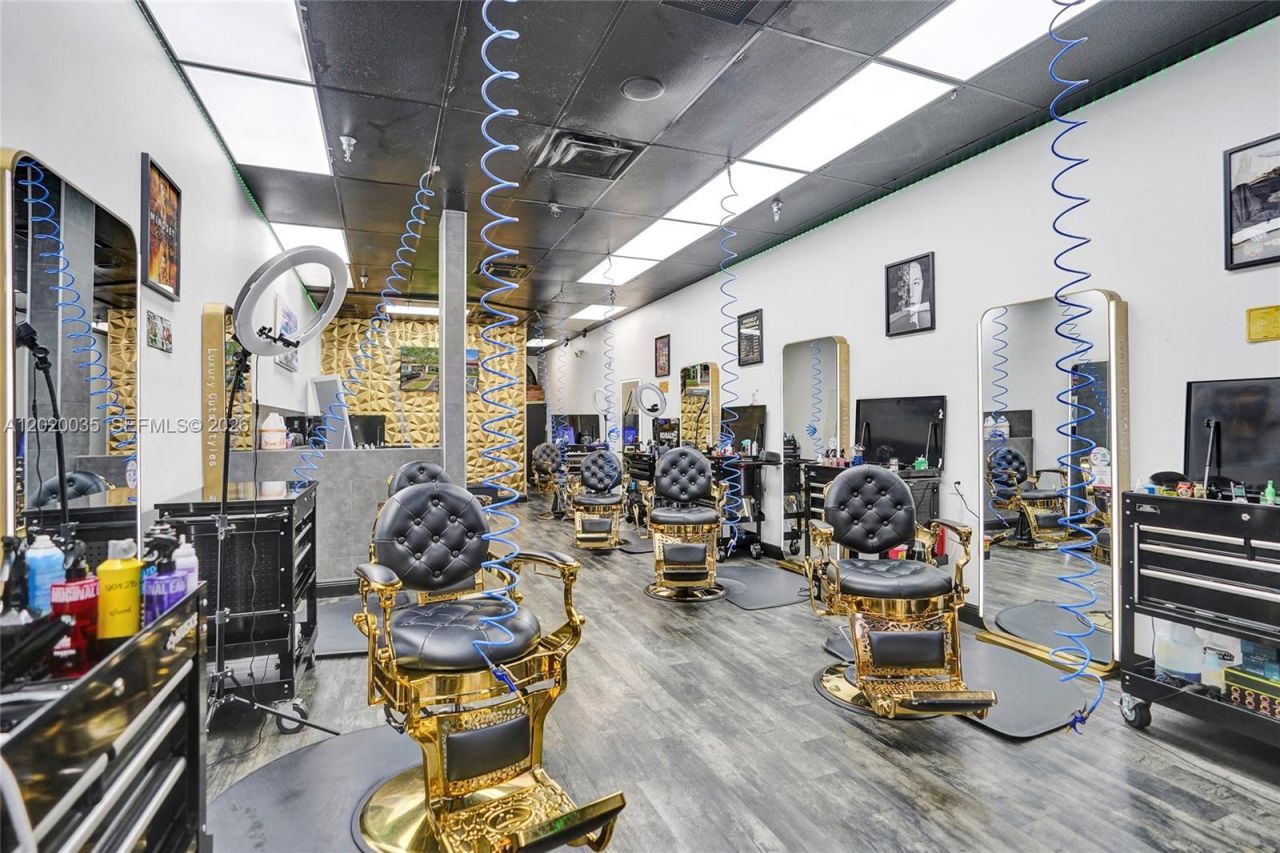 1120 Royal Palm Beach , Royal Palm Beach, FL 33411 Photo