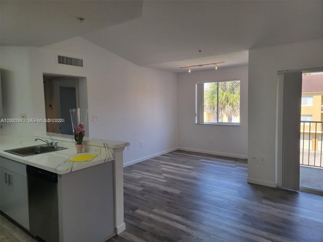 741 N Pine Island Rd , Unit 308, Plantation, FL 33324 Photo