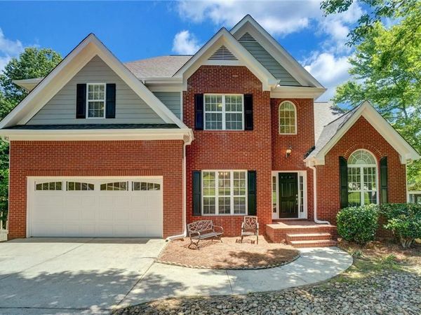 6005 Lake Windsor Parkway, Buford, GA 30518