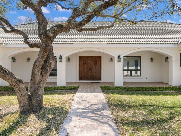 7244 SILVER SPUR TRL, Boerne, TX 78015