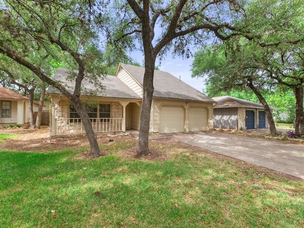 4401 Molokai DR, Austin, TX 78749