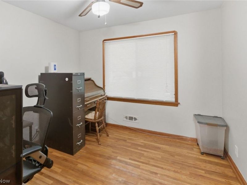 7249 Greenleaf Avenue, Parma, OH 44130 Photo 14