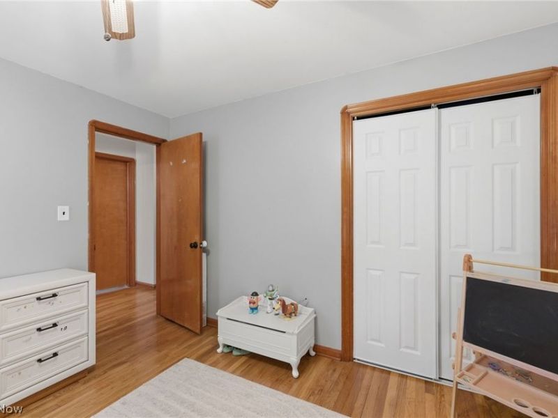 7249 Greenleaf Avenue, Parma, OH 44130 Photo 18
